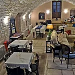Archontiko Leontari Leondári