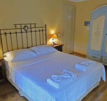 Hotel Archontiko Leontari 4*