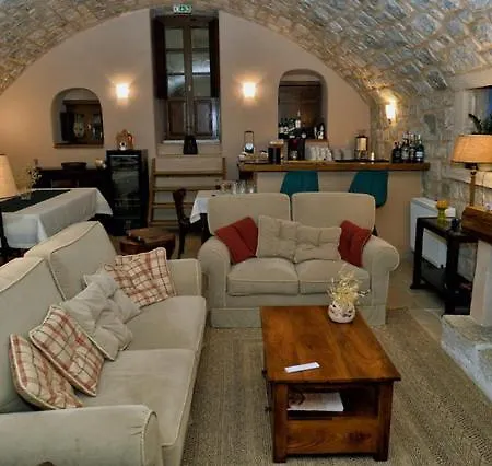 Archontiko Leontari Hotel