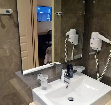 Archontiko Leontari فندق