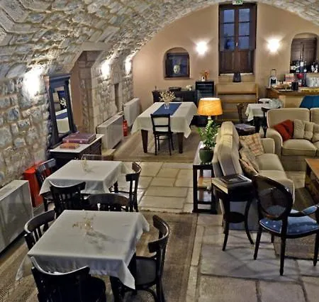 Archontiko Leontari Leontárion