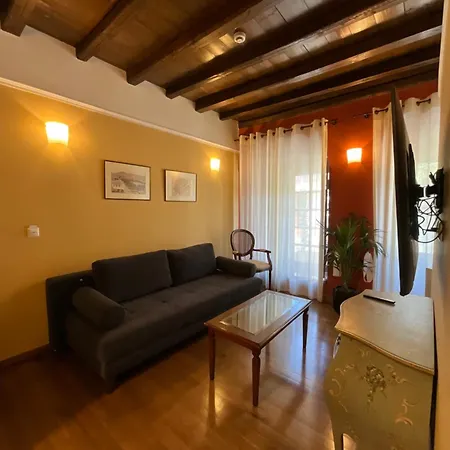 Отель Archontiko Leontari 4*