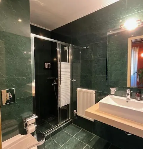 Archontiko Leontari Hotel