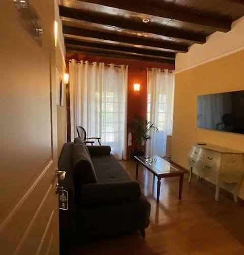 Archontiko Leontari 4*