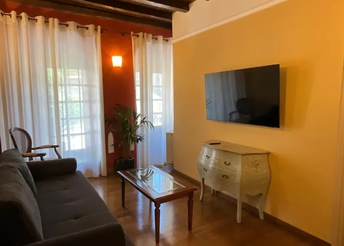 Archontiko Leontari Hotel