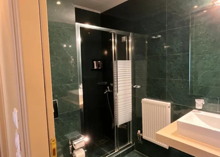 Archontiko Leontari Hotel